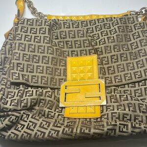 Vintage authentic Fendi mama bag